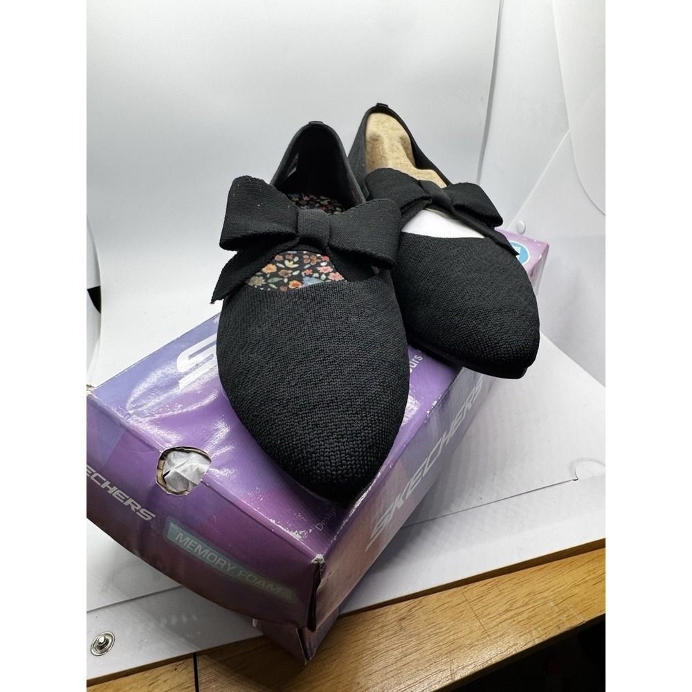 Skechers Cleo Point Flats Black Bow Women's Size 10 New With Box